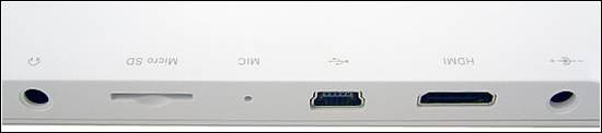 マイクロSD、ミニHDMI、ミニUSB などのポート