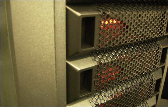 In Win ケース前面（フロント）