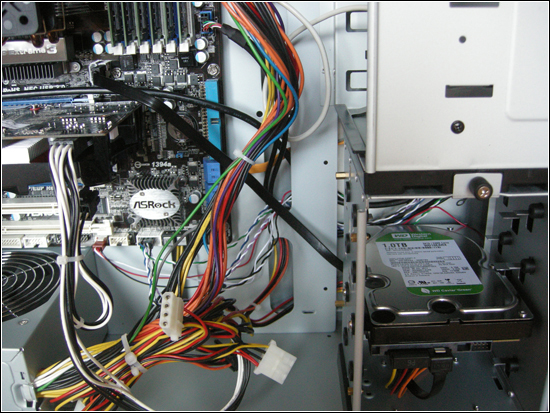 ドスパラのケーブル処理