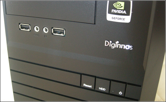 GALLERIA Titan XG-M の前面構成