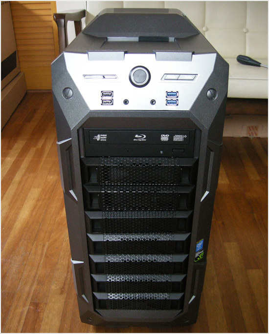 InWin GR one の外観